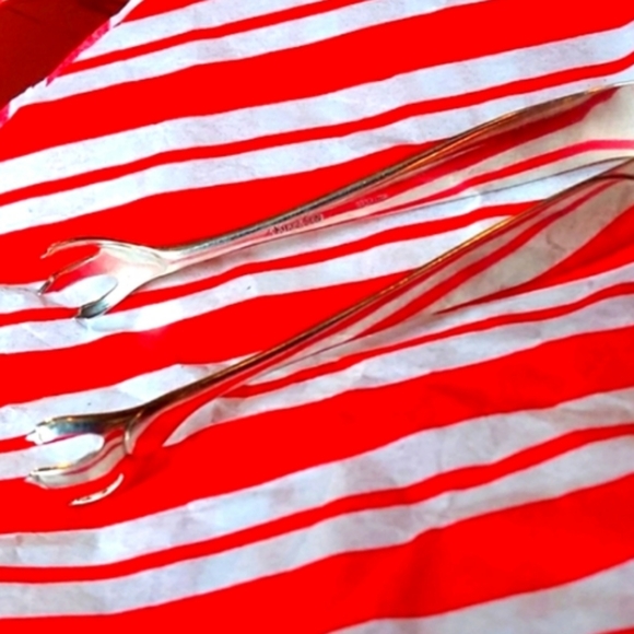 Heavy Sterling Silver S. Kirk & Sons Sugar Tongs - Picture 2 of 6